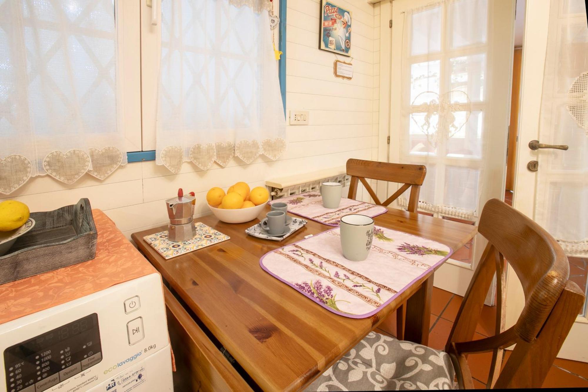 Maison Renee Viareggio Luaran gambar