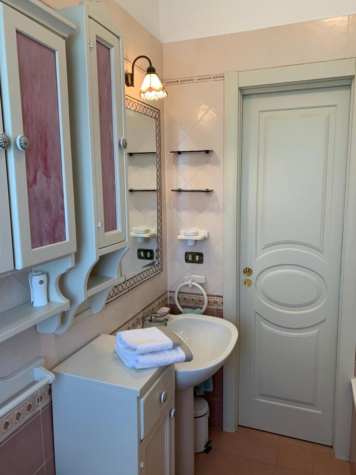 Maison Renee Viareggio Luaran gambar
